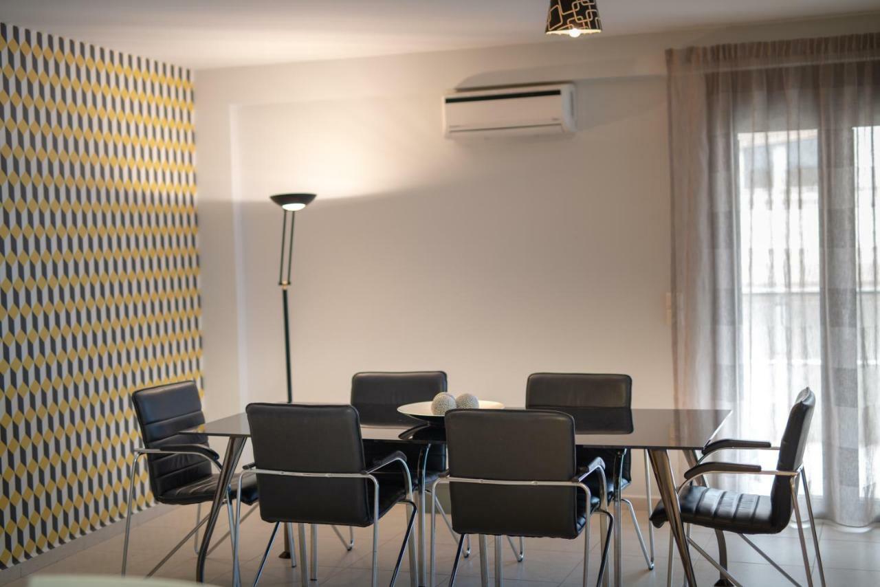 Spacious Fully Equipped 3Bd 2Bath Apt In The Heart Of City With Balconies Ac And Fast Wifi #2 Heraklion Zewnętrze zdjęcie